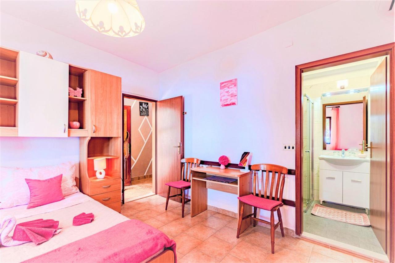 Beachfront Apartments Kate Orebić Extérieur photo