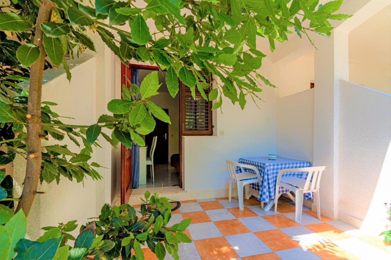 Beachfront Apartments Kate Orebić Extérieur photo